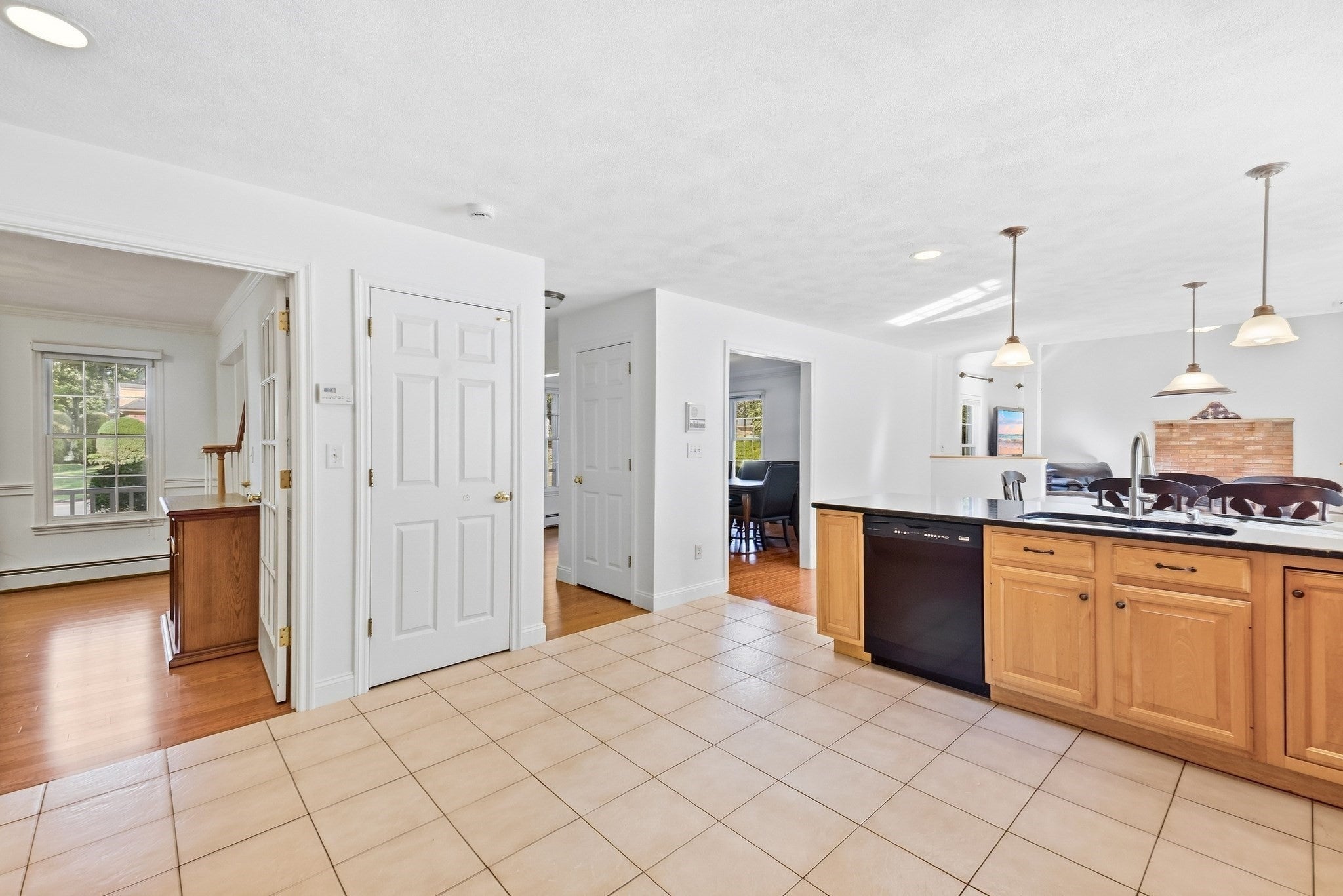 135 Candlestick Rd, North Andover, MA Photo #13