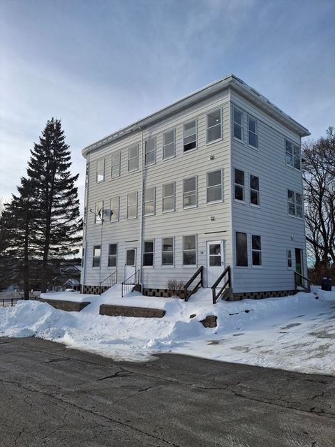 14 Florence St 1 Leominster MA 01453