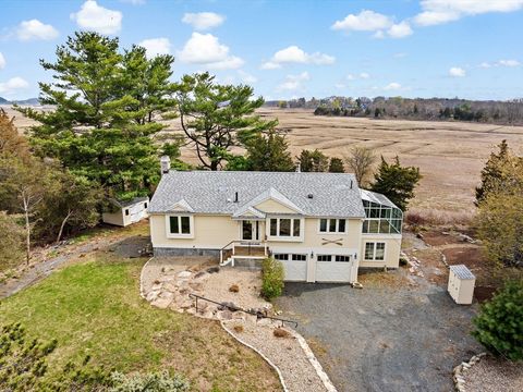 143 Jeffreys Neck Rd Ipswich MA 01938