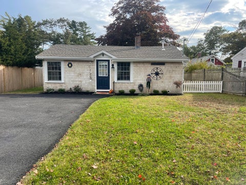 Photo of 8 Bungalow Ln, Wareham, MA 02532 (MLS # 73593477)