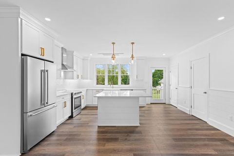 130 Market Street B Amesbury MA 01913