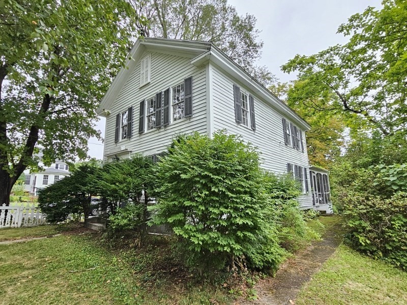 23 High St