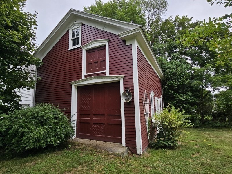23 High St