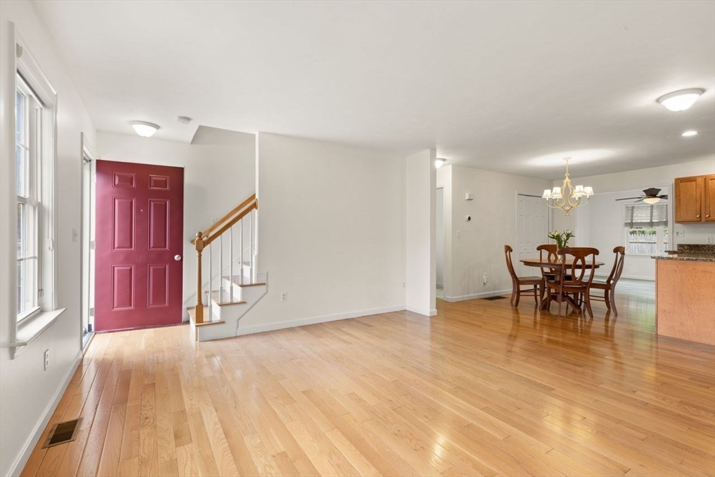 39 Brewster Rd 39