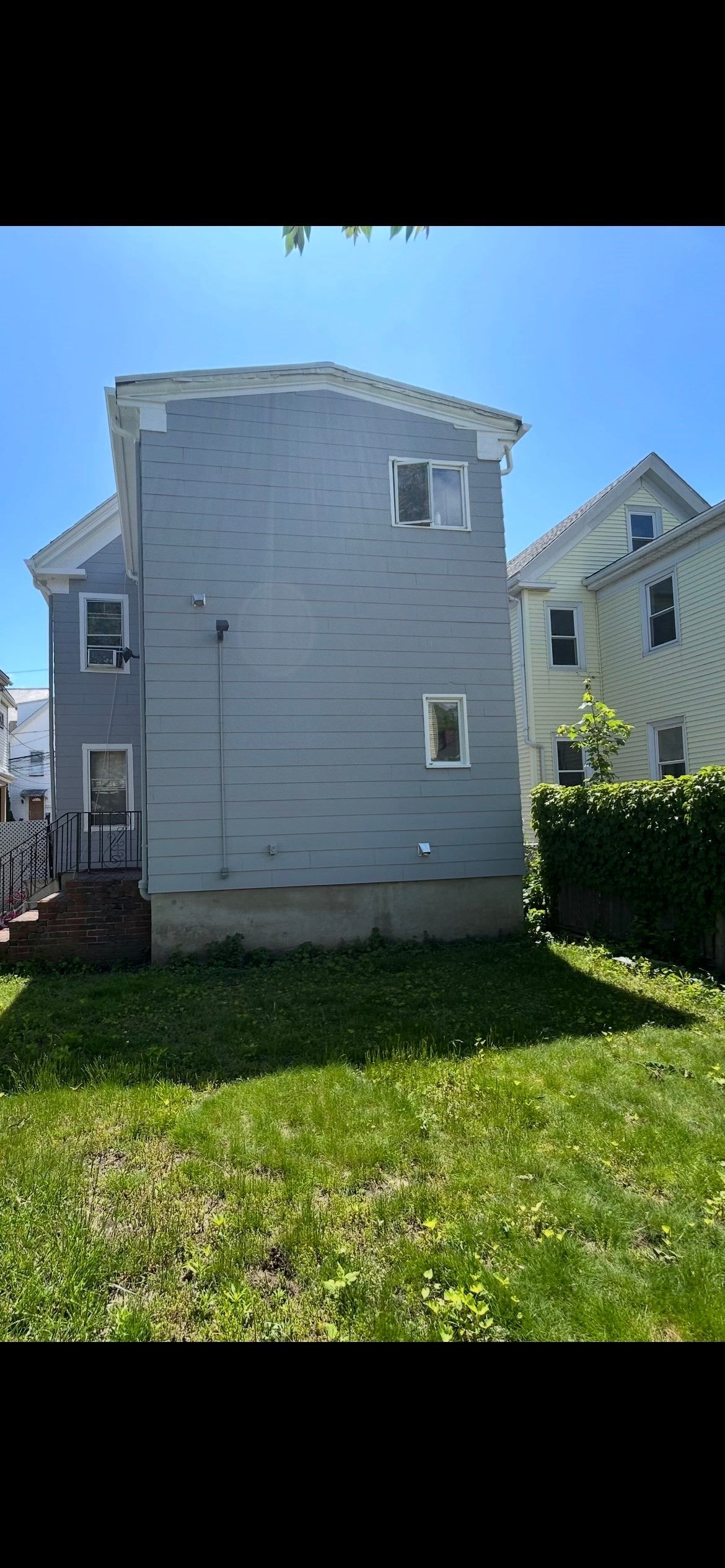 15 Everett Ave