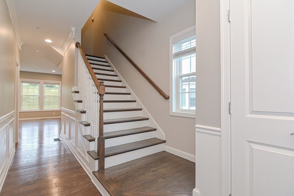 22 Locust Ln 22
