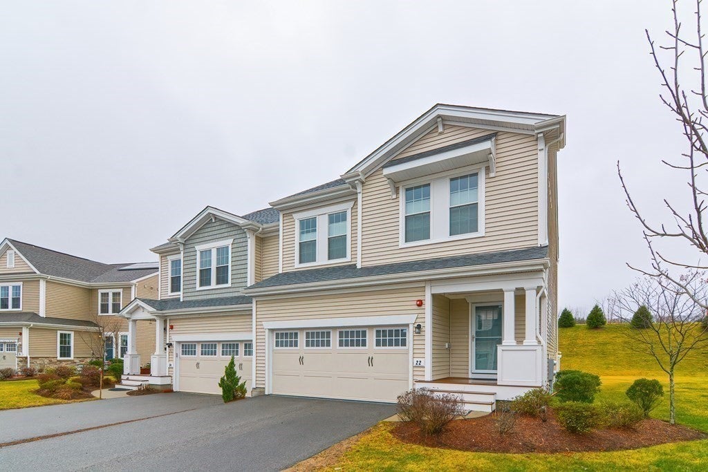 22 Locust Ln 22