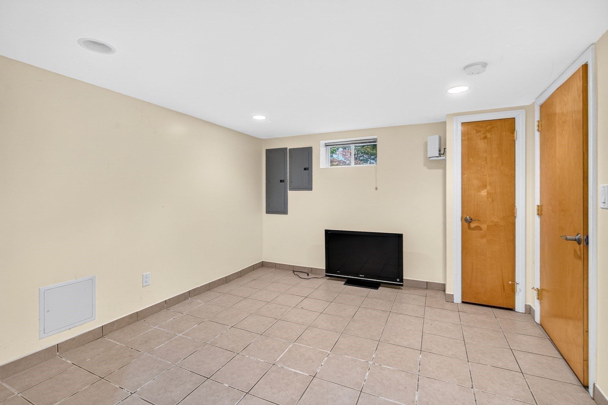 118 Oakdale Rd, Newton, MA, 118 Oakdale Rd, Newton, MA Photo #18
