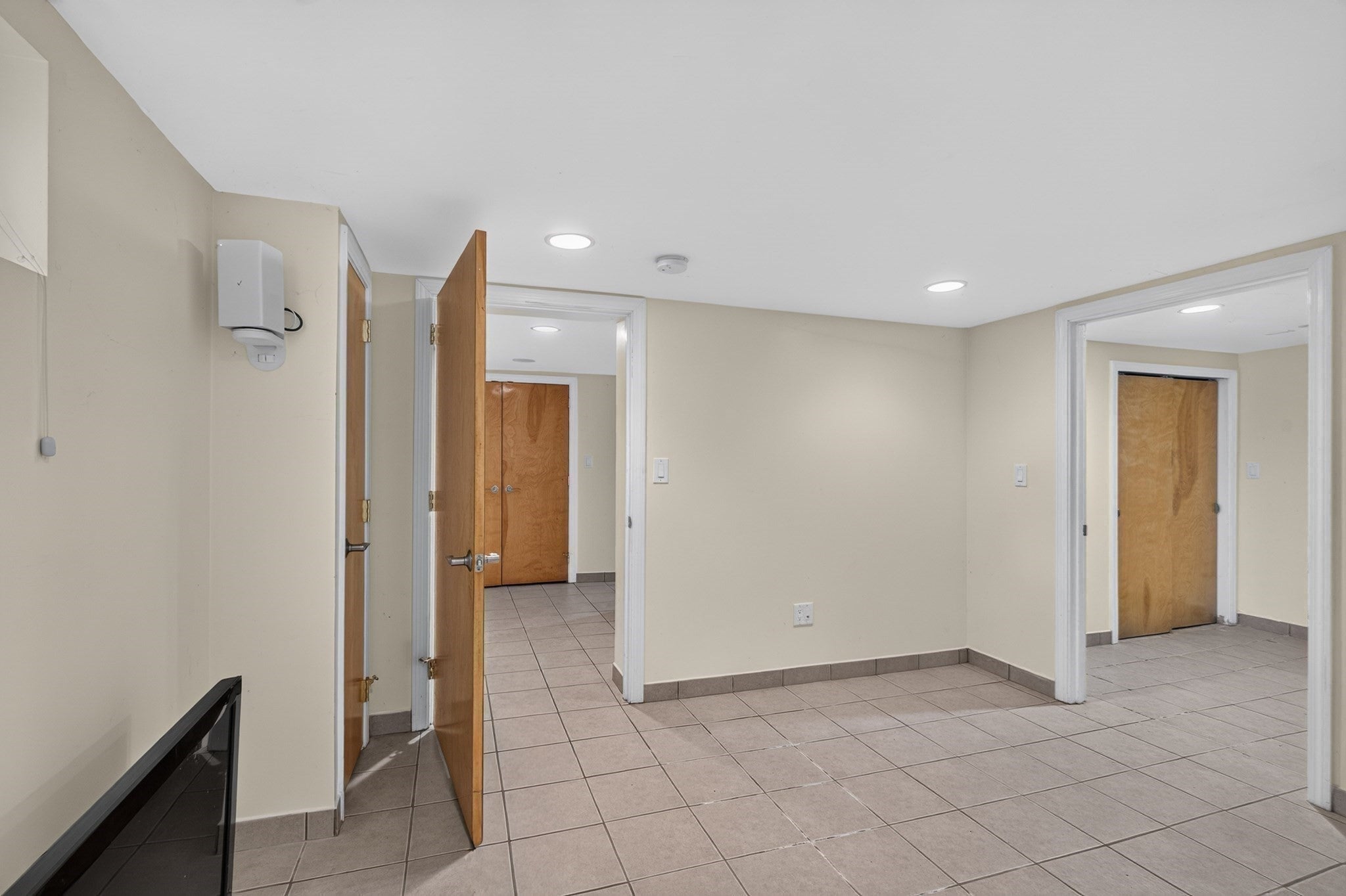118 Oakdale Rd, Newton, MA, 118 Oakdale Rd, Newton, MA Photo #19