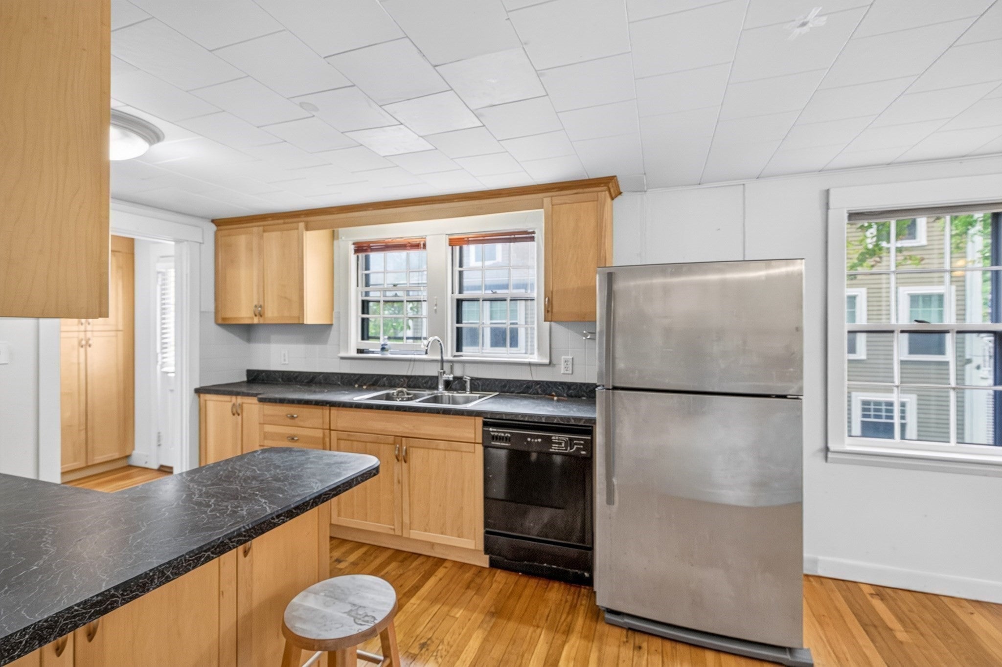 118 Oakdale Rd, Newton, MA, 118 Oakdale Rd, Newton, MA Photo #6