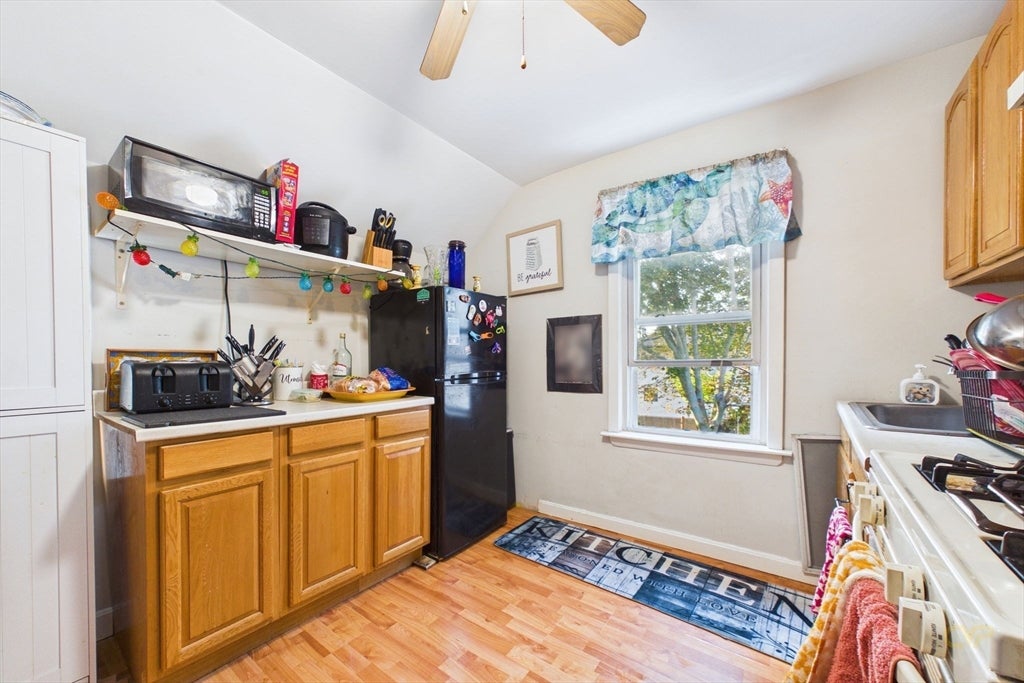 23 Rodney St, New Bedford, MA Photo #8
