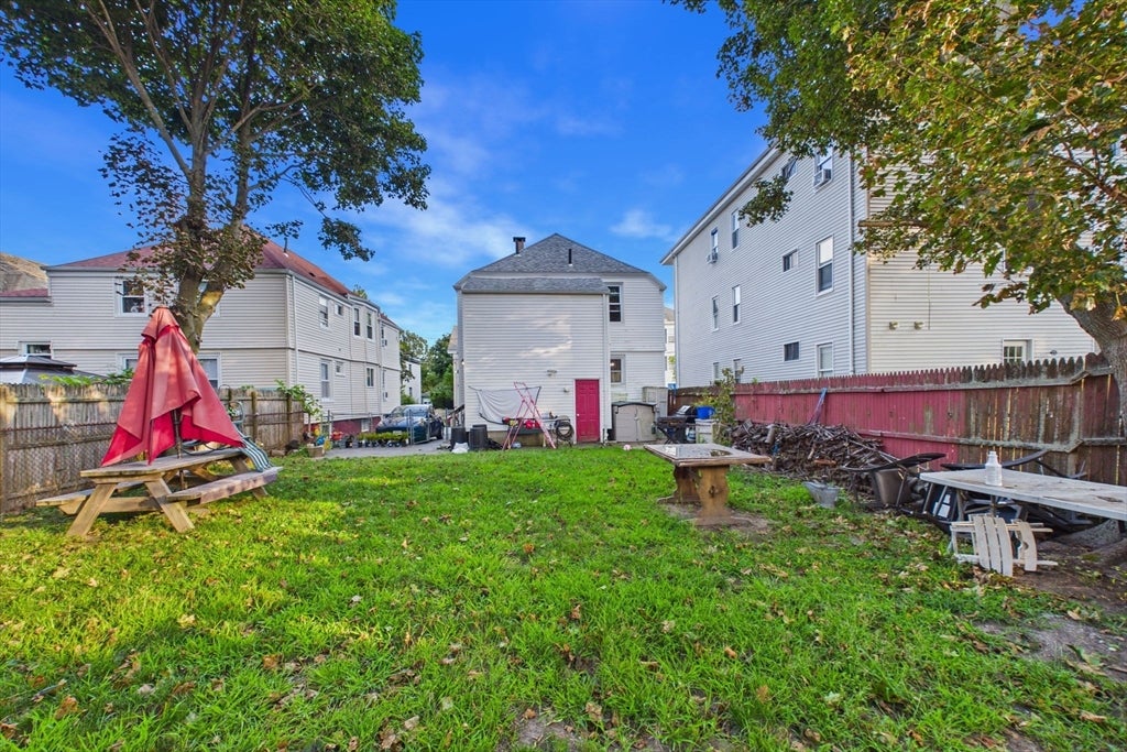 23 Rodney St, New Bedford, MA Photo #11