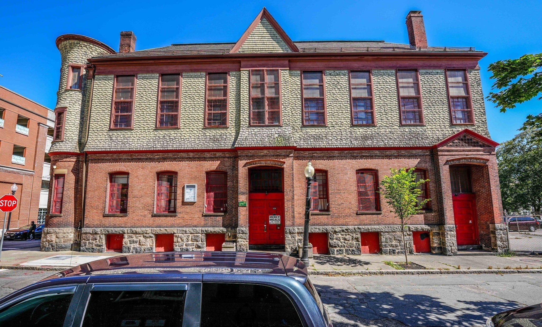 636 Purchase St