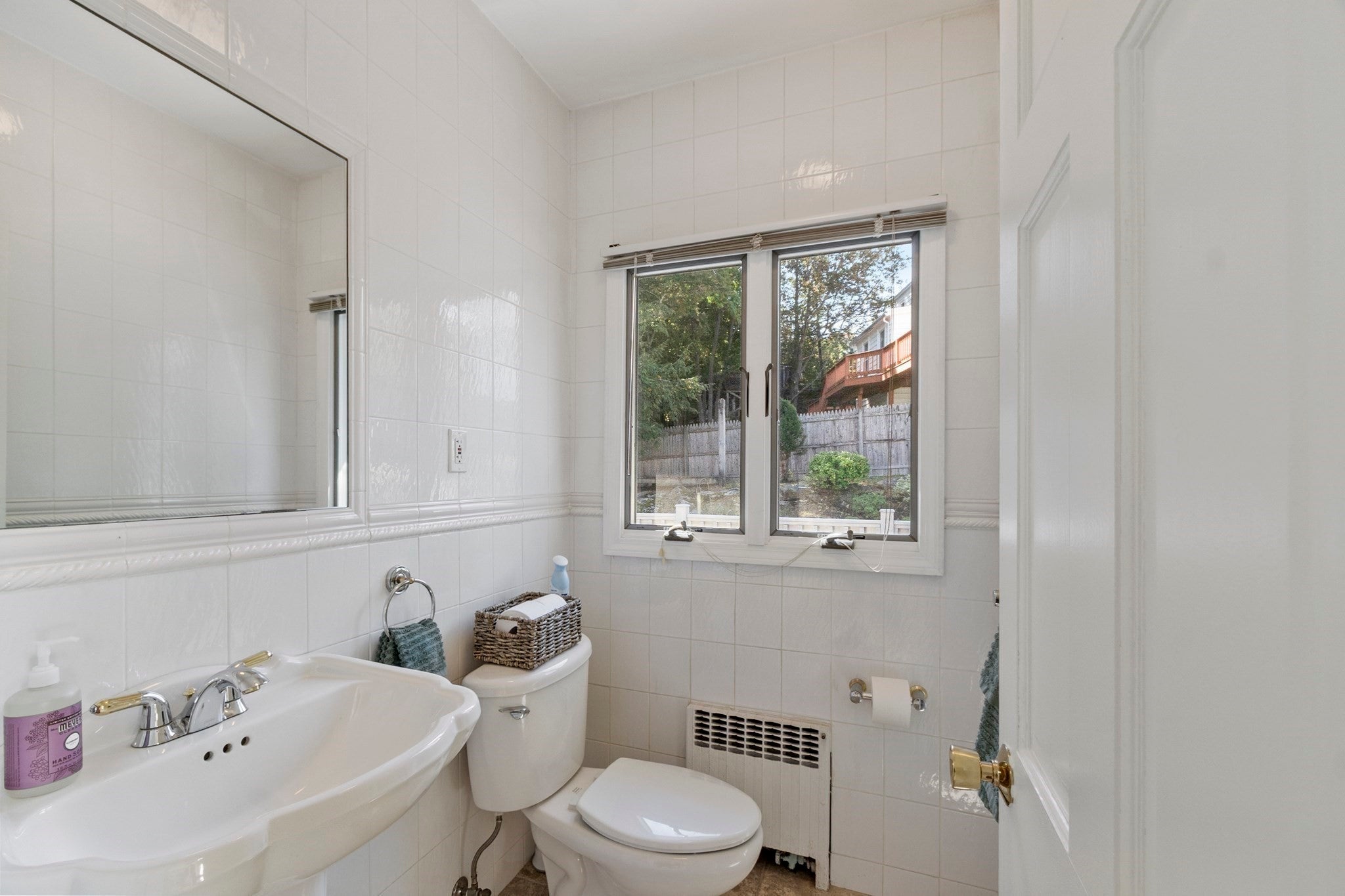 19 Chamberlain Pkwy, Worcester, MA, 19 Chamberlain Pkwy, Worcester, MA Photo #23