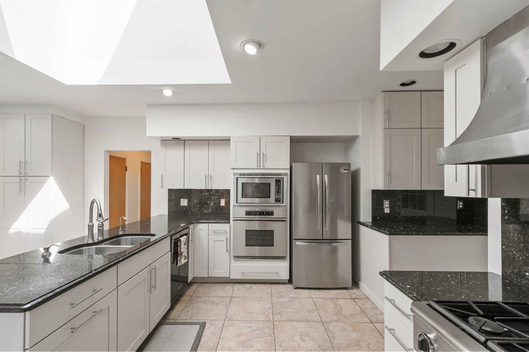 19 Chamberlain Pkwy, Worcester, MA, 19 Chamberlain Pkwy, Worcester, MA Photo #20