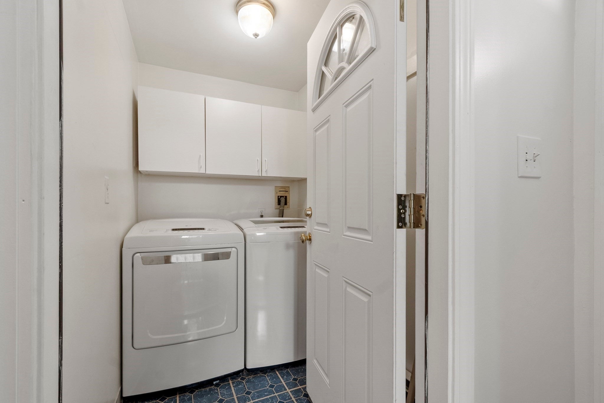 19 Chamberlain Pkwy, Worcester, MA, 19 Chamberlain Pkwy, Worcester, MA Photo #24