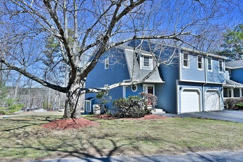 8 Village Green 8 Sturbridge MA 01566