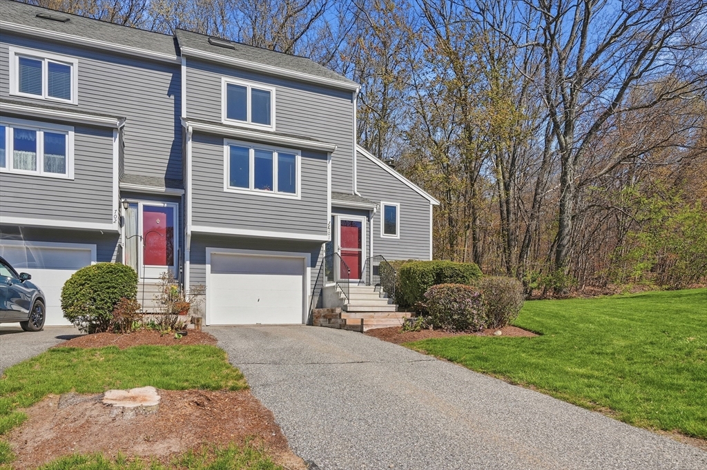 31 Blithewood Avenue 701