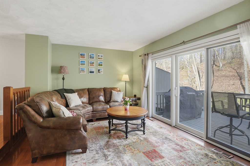 31 Blithewood Avenue 701