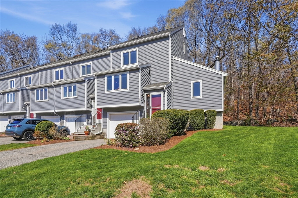 31 Blithewood Avenue 701