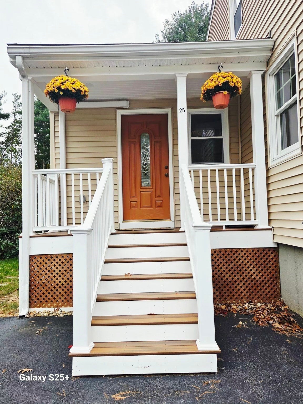 25 Neal St