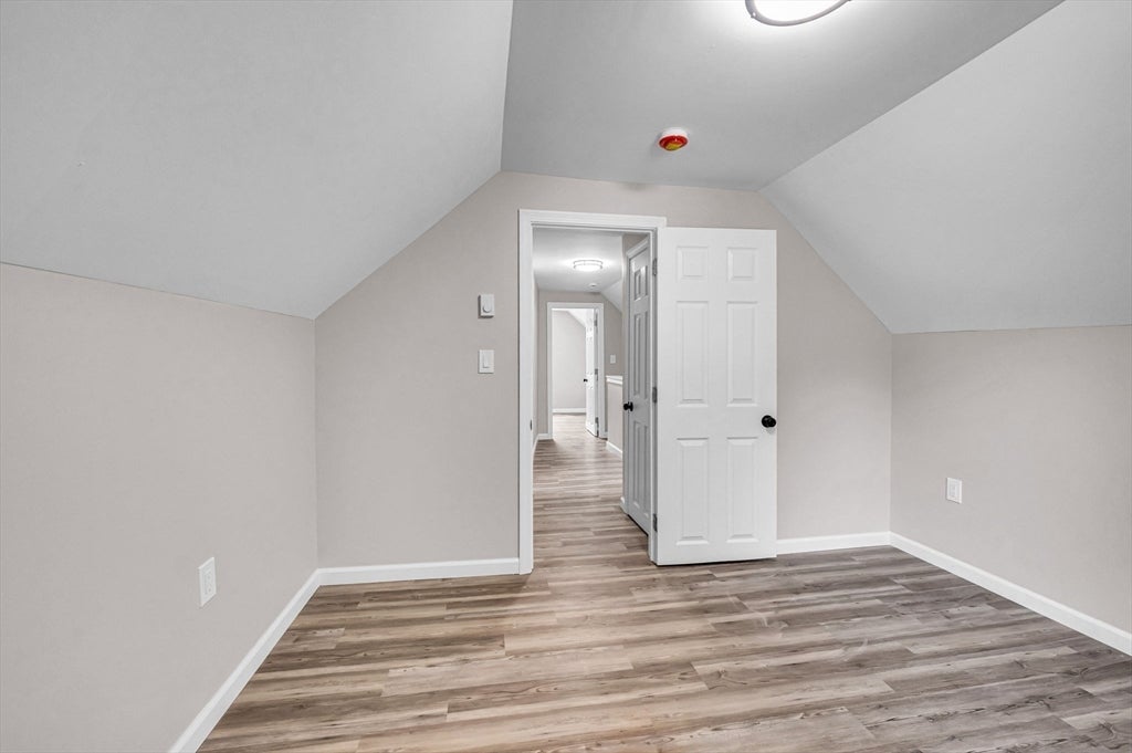 196 Massasoit St, Springfield, MA Photo #24