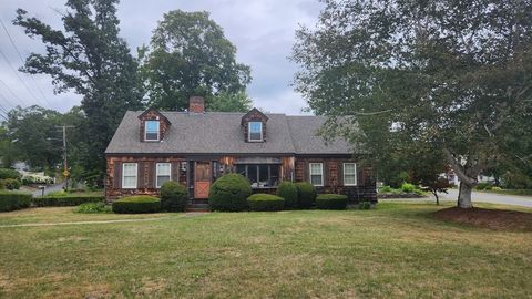 23 Marshall Rd Fitchburg MA 01420