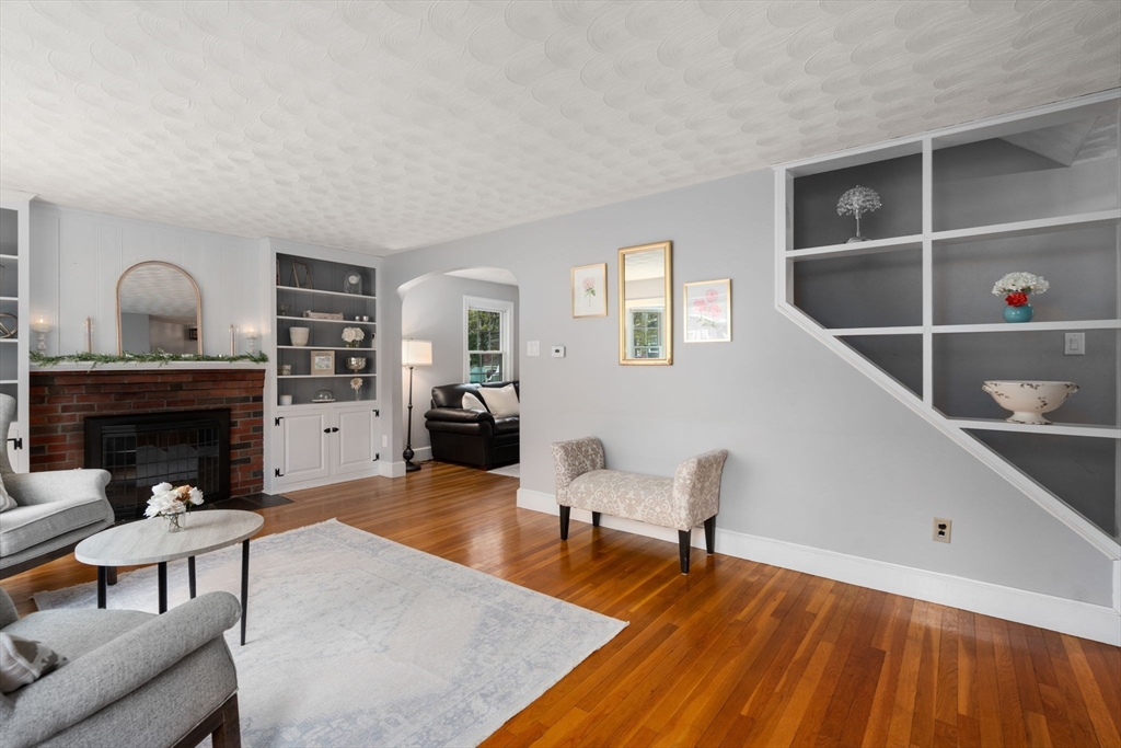 15 Walton St