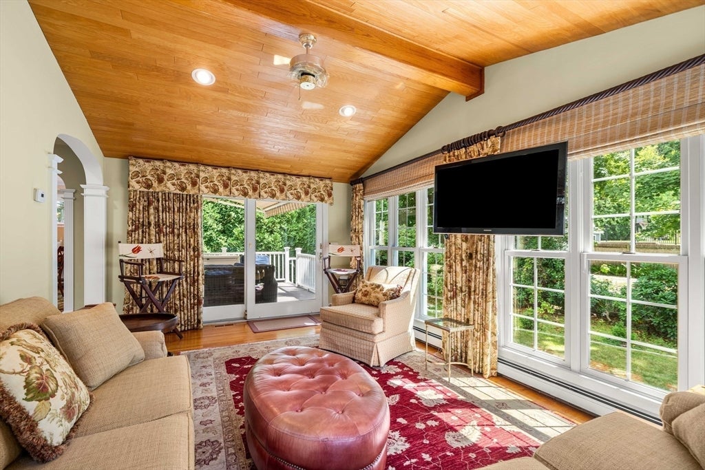 785 Brook Road, Milton, MA Photo #14
