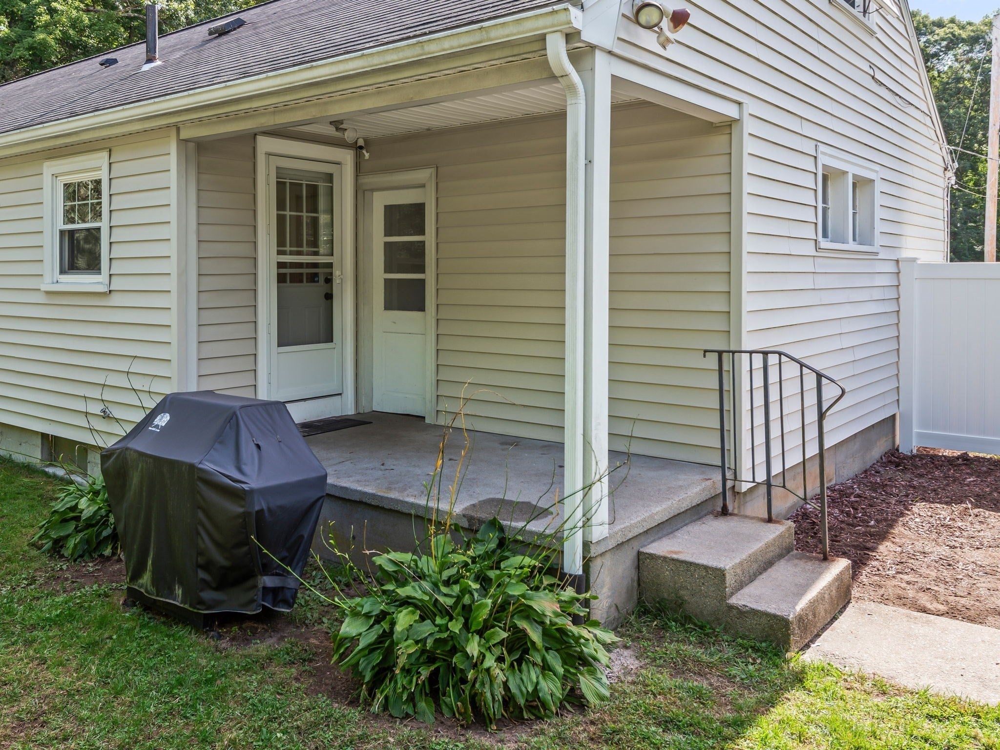 5 Briggs St, Northbridge, MA, 5 Briggs St, Northbridge, MA Photo #32