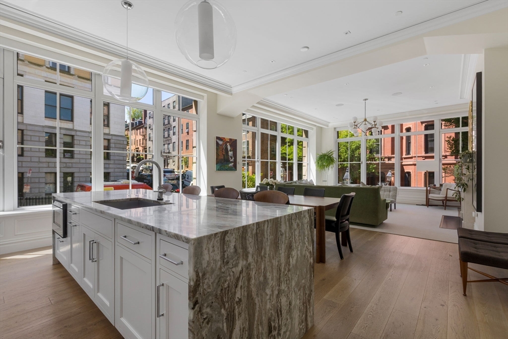 32 Derne St 2A