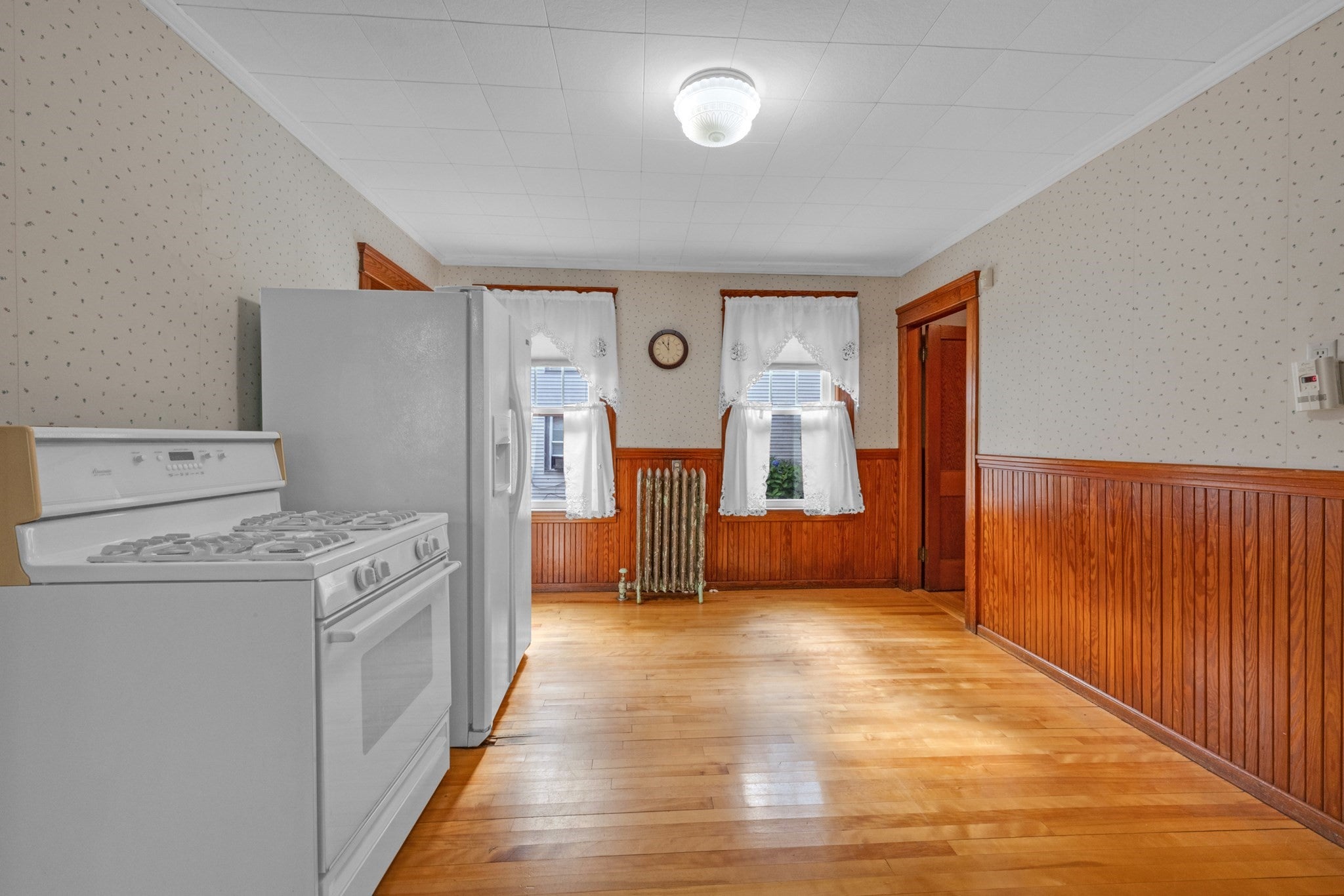 28 Crystal St, Worcester, MA, 28 Crystal St, Worcester, MA Photo #19