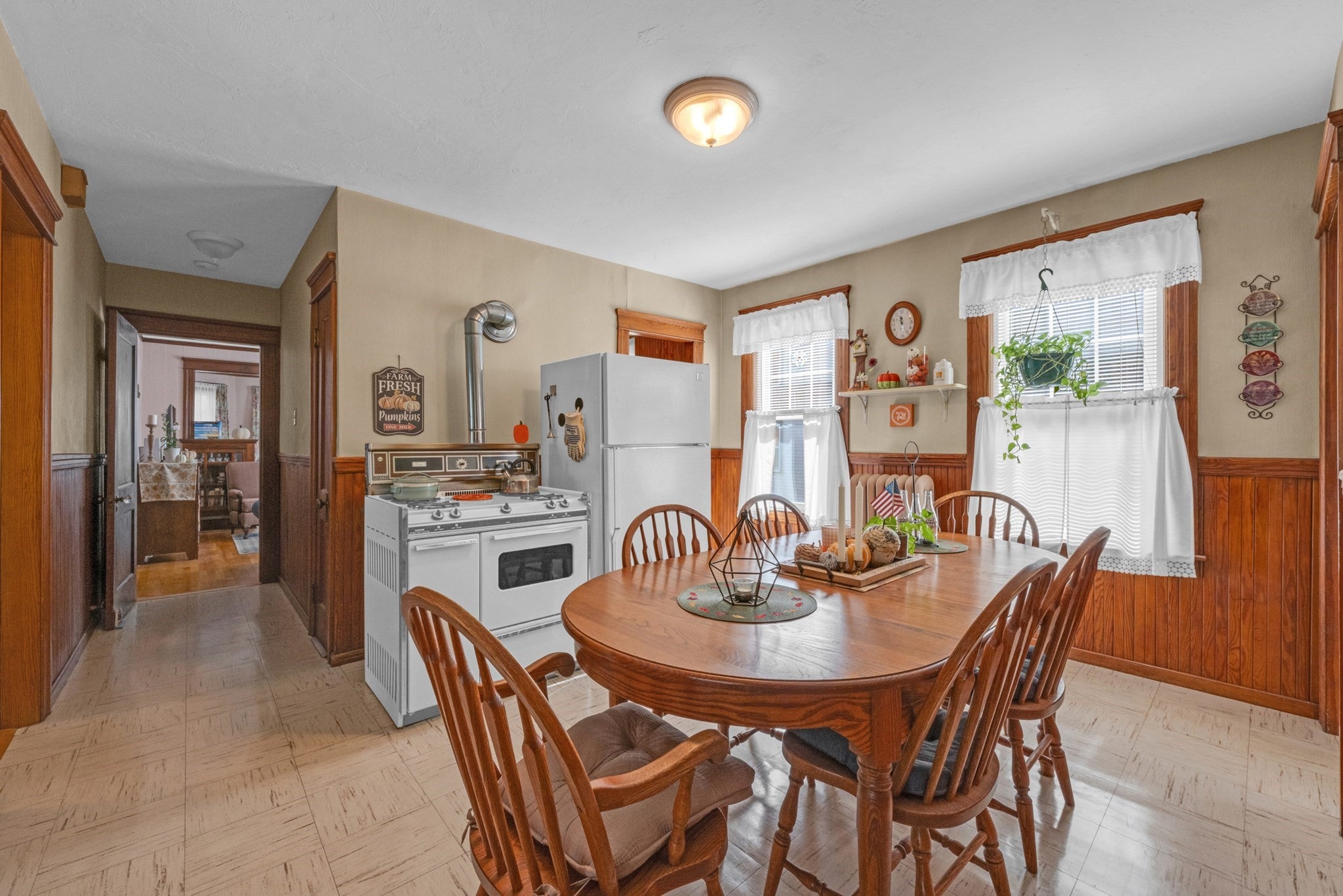 28 Crystal St, Worcester, MA, 28 Crystal St, Worcester, MA Photo #20