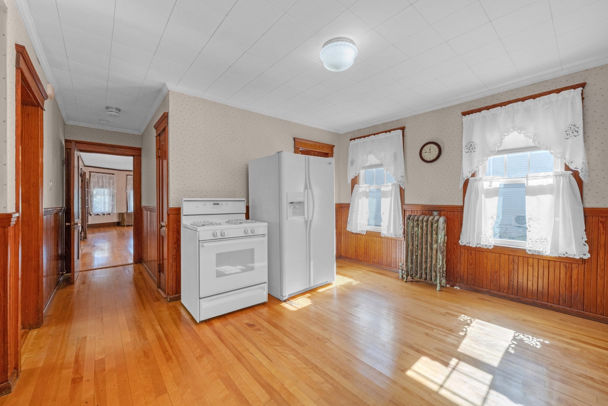 28 Crystal St, Worcester, MA, 28 Crystal St, Worcester, MA Photo #9