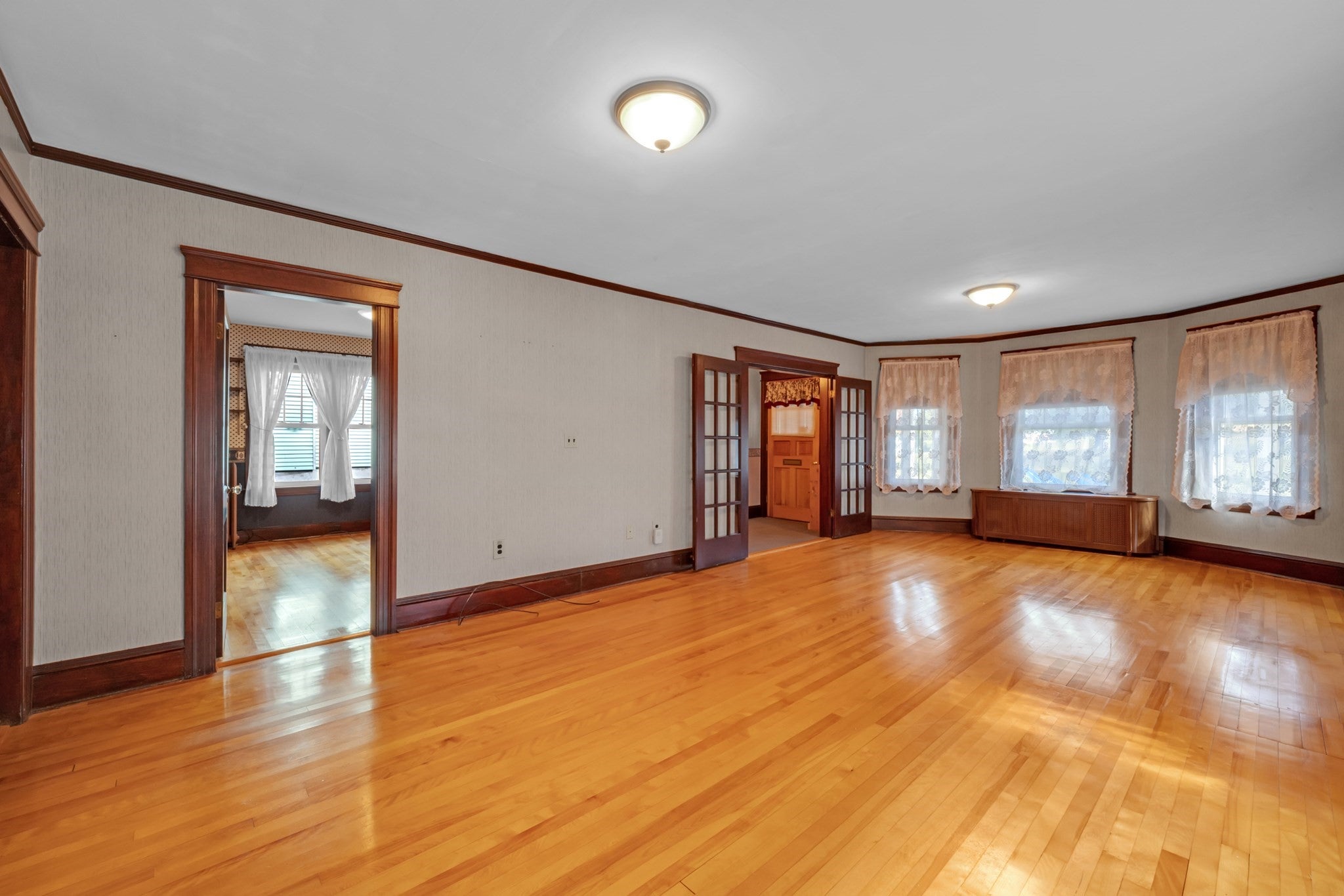 28 Crystal St, Worcester, MA, 28 Crystal St, Worcester, MA Photo #15