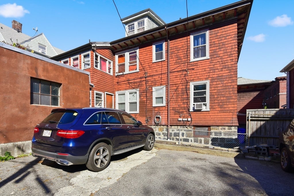 14-16 Nazing St, Boston, MA Photo #30