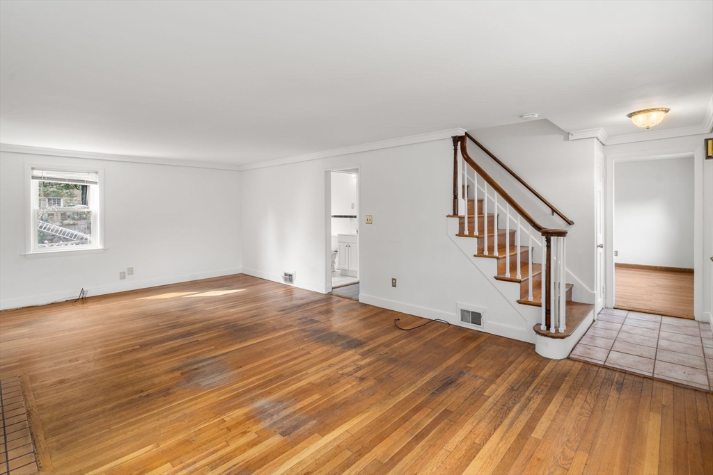 85 Whiting Ave
