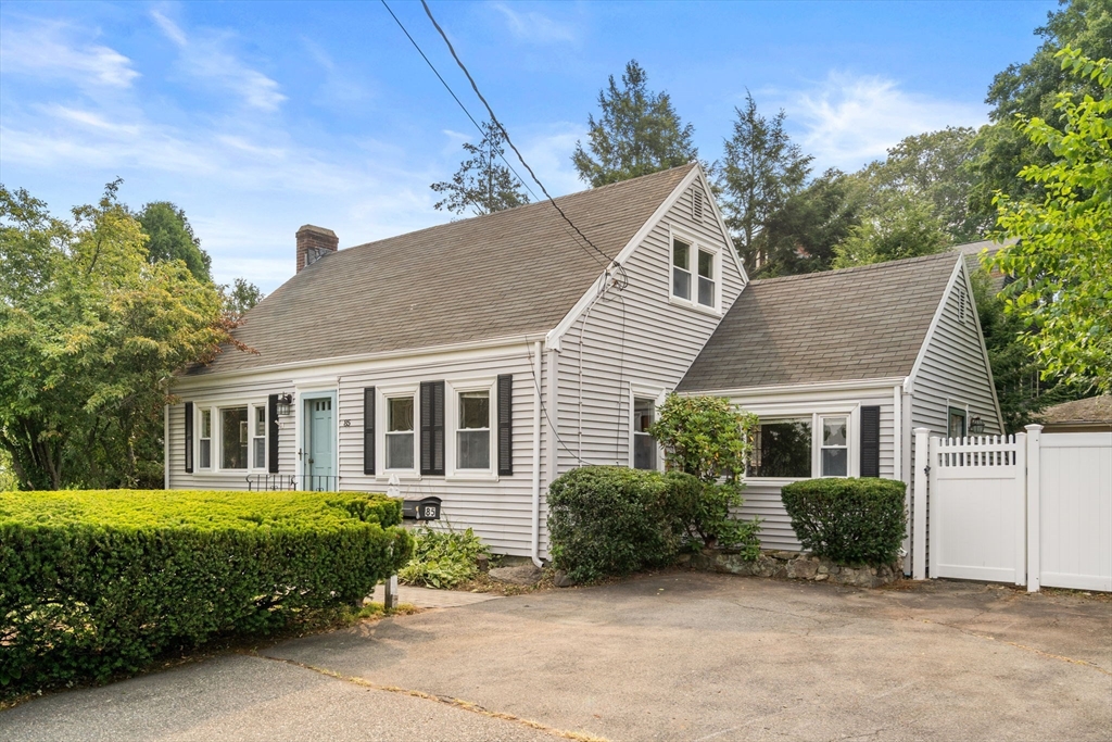 85 Whiting Ave