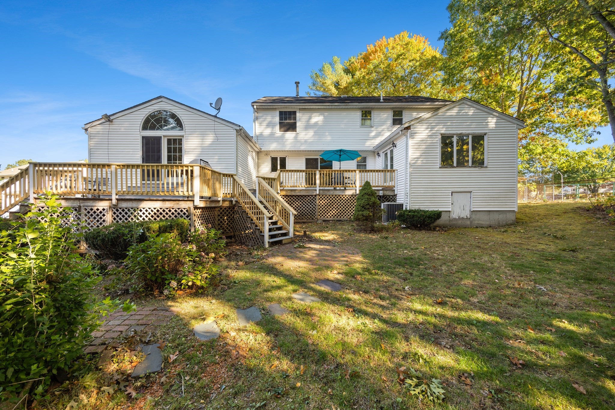 11 Colonial Ln, Canton, MA Photo #37