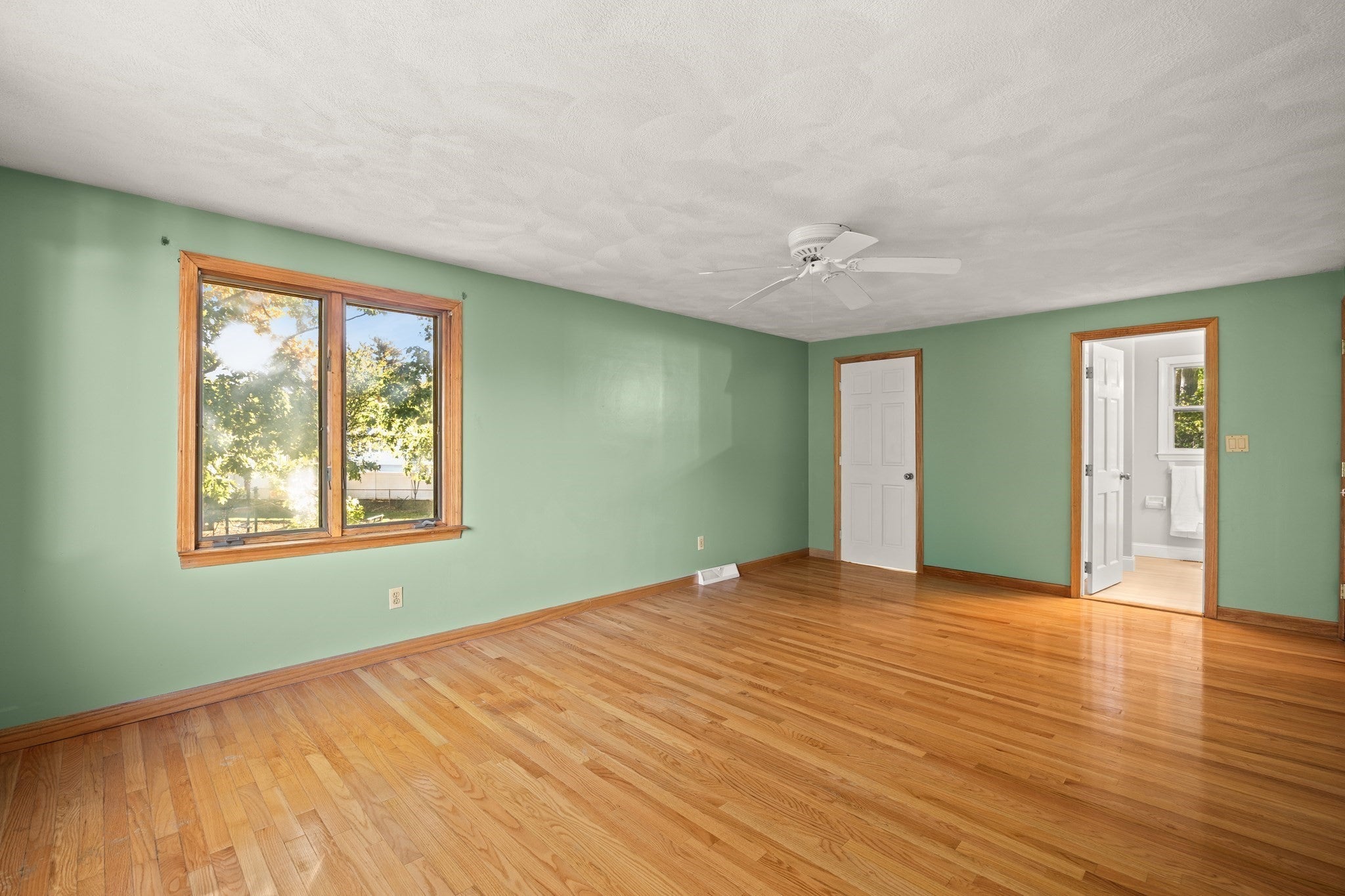 11 Colonial Ln, Canton, MA Photo #28