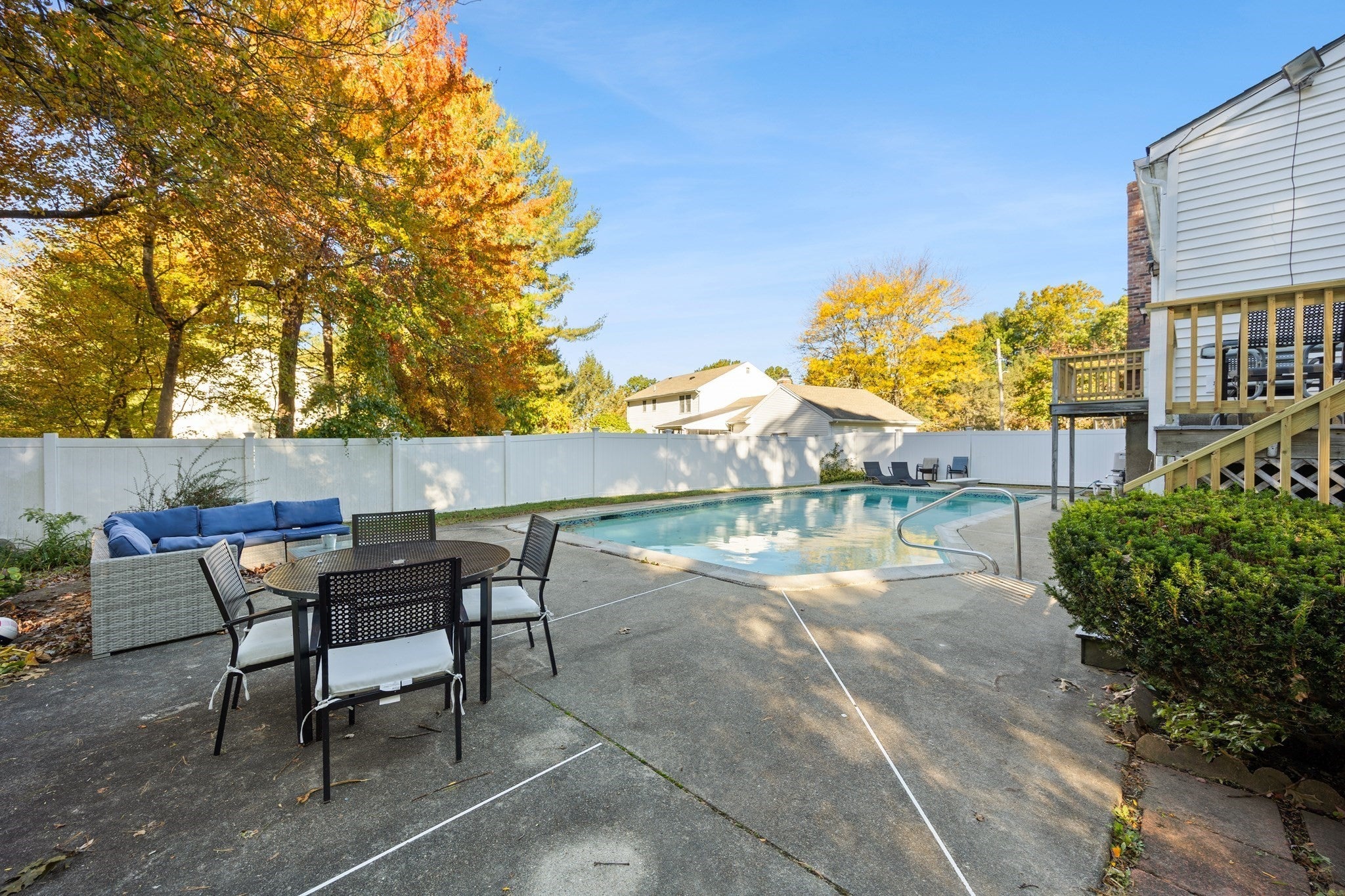 11 Colonial Ln, Canton, MA Photo #35