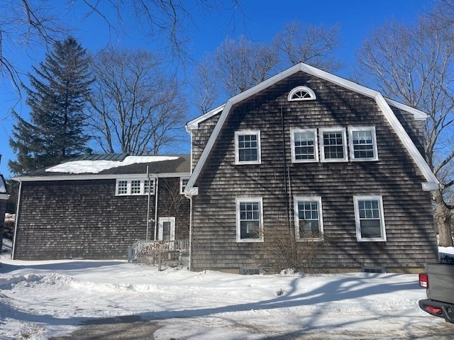 89 Old Connecticut Path