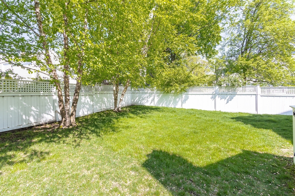 Needham, Massachusetts 02492, United States, 4 Bedrooms Bedrooms, ,6 BathroomsBathrooms,Residential,Pending,129799