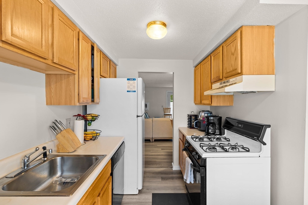 32 Pine Valley Dr 32 aka 50A