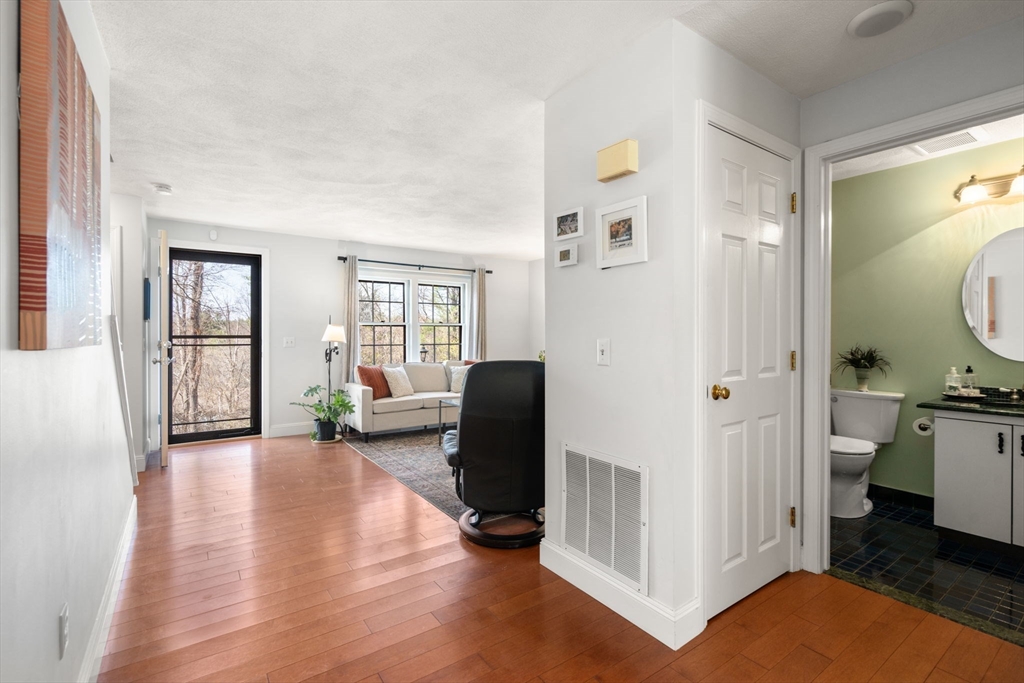 10 Apple Ridge Road 5