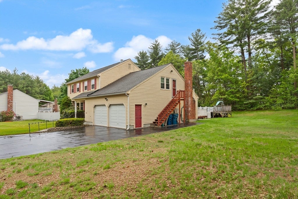 214 Mccarthy Way