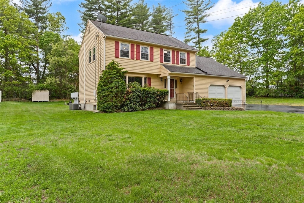 214 Mccarthy Way