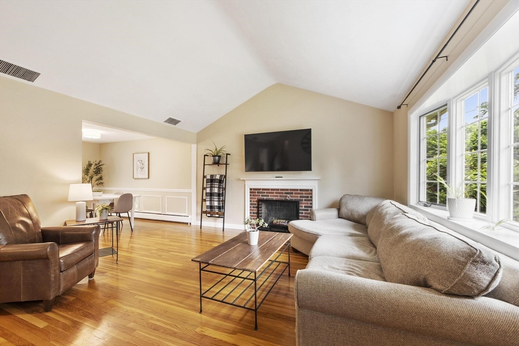 283 Florence Ave