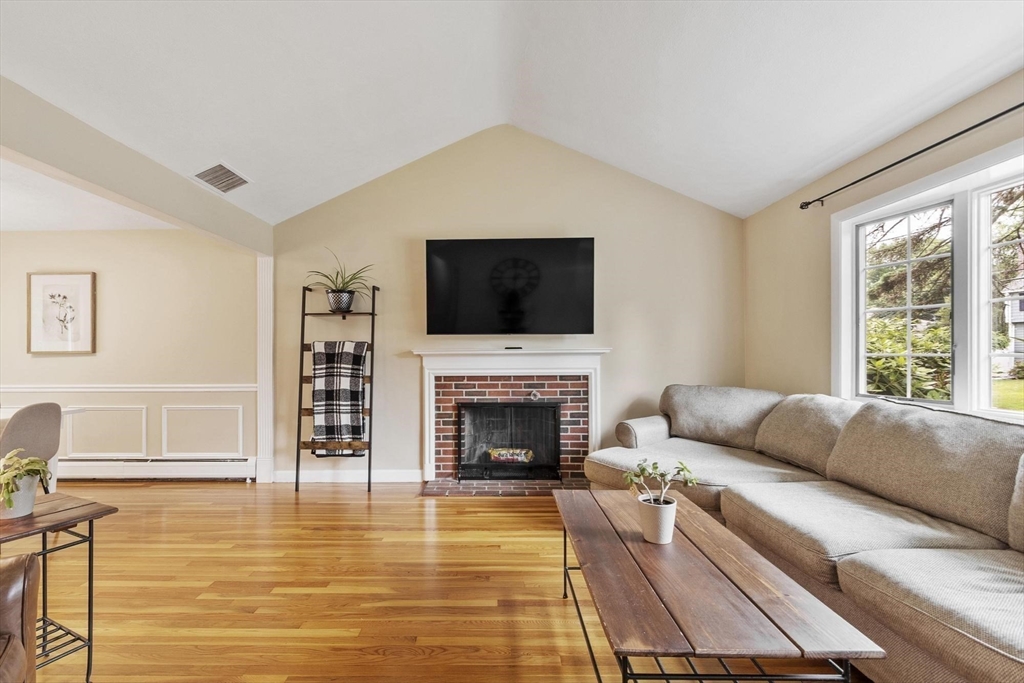 283 Florence Ave