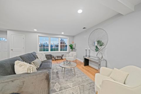 8 Simmonds Blvd. 8 Randolph MA 02368